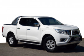 Nissan Navara ST D23