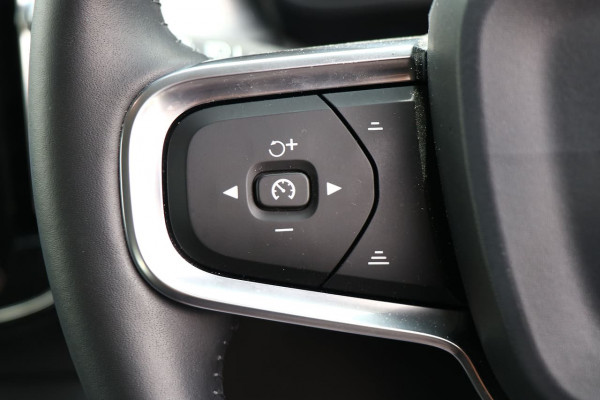 2019 Volvo Xc40 (No Series) MY19 T4 Momentum Suv