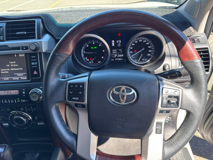 2016 Toyota LandCruiser Prado GDJ150R Kakadu SUV Image 23