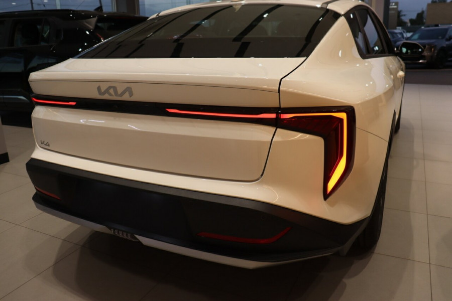2025 Kia K4 CL4m S Sedan Image 10