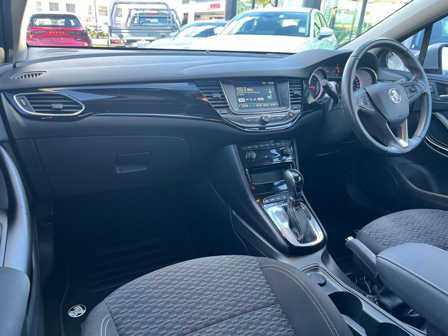 2018 MY18.5 Holden Astra BK R Hatch Image 9