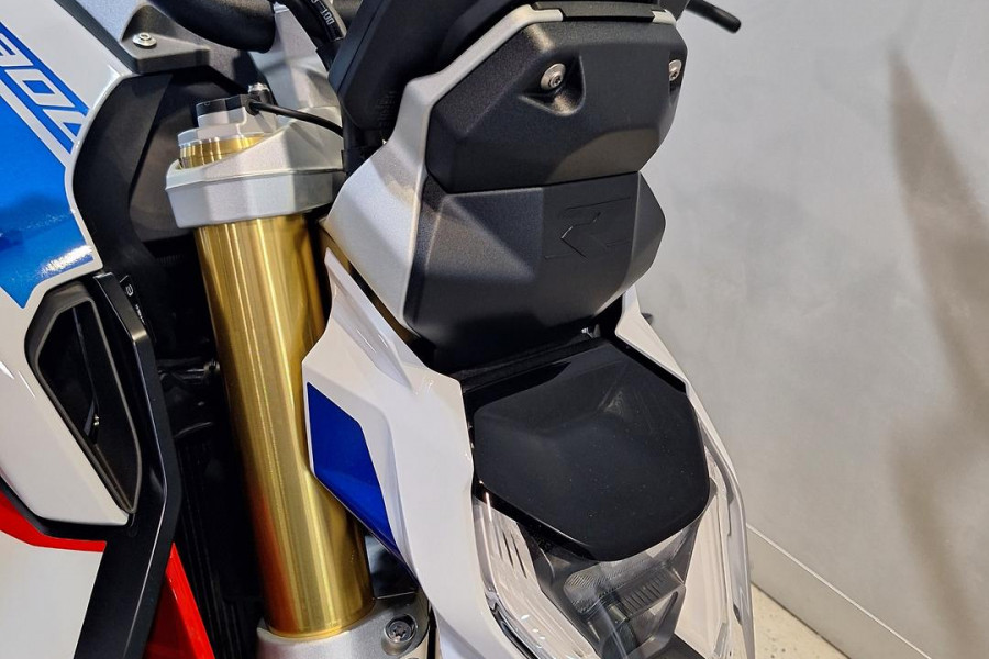2025 MY26 BMW R 1300 R Performance R 1300