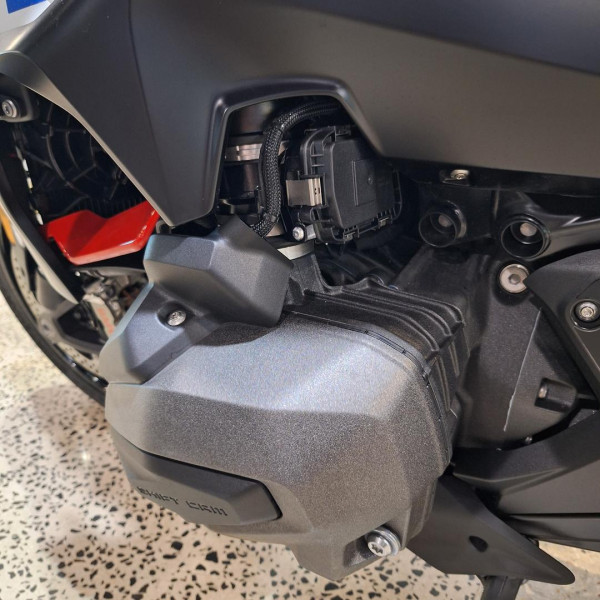 2025 MY26 BMW R 1300 R Performance R 1300 image 20