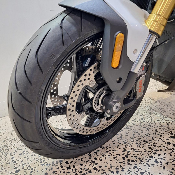 2025 MY26 BMW R 1300 R Performance R 1300 image 27