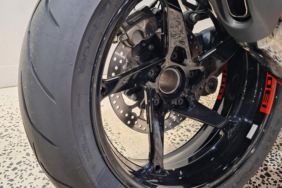 2025 MY26 BMW R 1300 R Performance R 1300