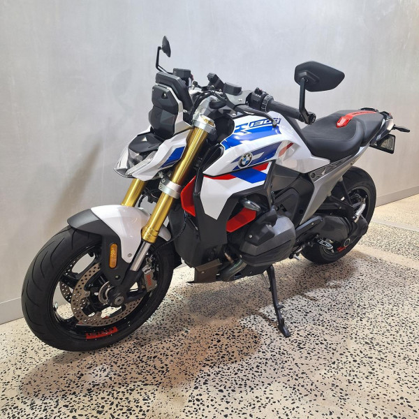 2025 MY26 BMW R 1300 R Performance R 1300 image 4