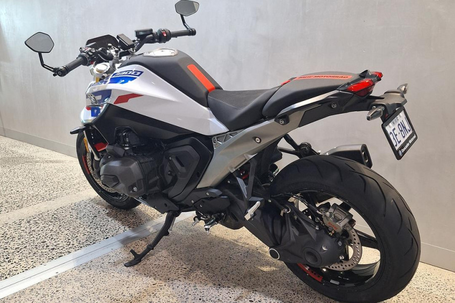 2025 MY26 BMW R 1300 R Performance R 1300