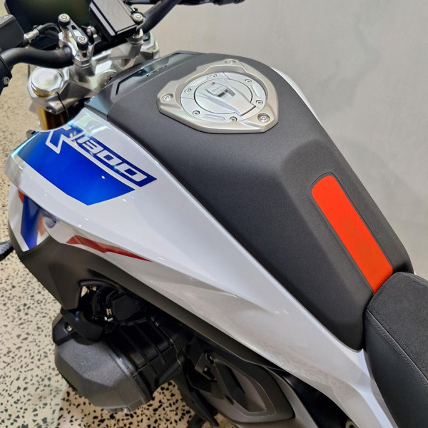 2025 MY26 BMW R 1300 R Performance R 1300 image 13