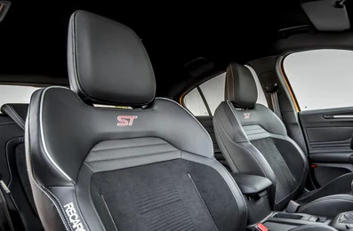 A driving seat made for performance Image