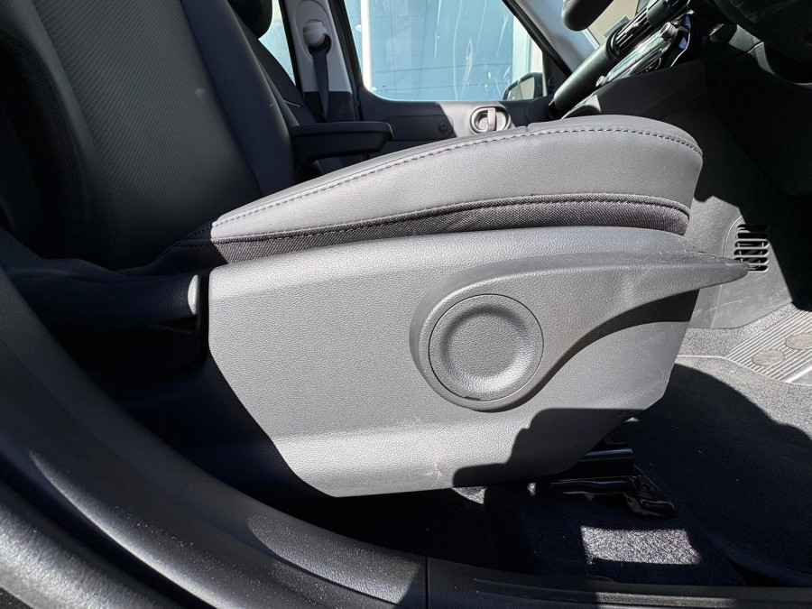 2026 Hyundai INSTER AX.V1 Cross SUV Image 27