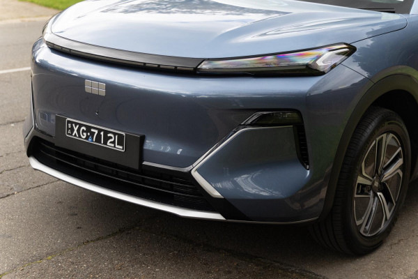 2026 MY27 Geely Starray EM-i P145 Complete SUV image 17