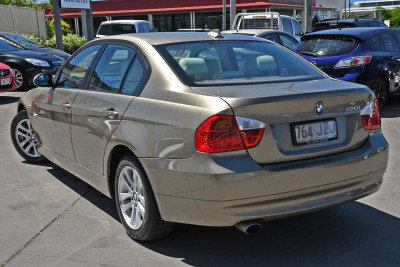 2007 BMW 3 Series E90 320i Sedan Image 3