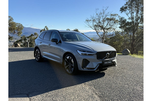 2025 MY26 Volvo XC60 UZ Ultra B5 Dark SUV Image 2