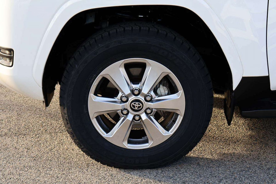 2023 Toyota LandCruiser FJA300R GX SUV Image 7