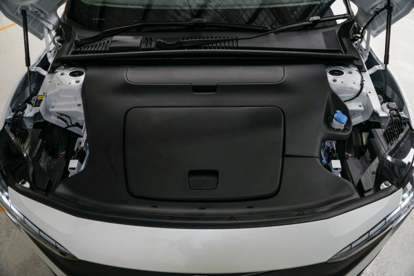 2026 Volvo EX30 Cross Country  Ultra Twin Motor Performance SUV Image 20
