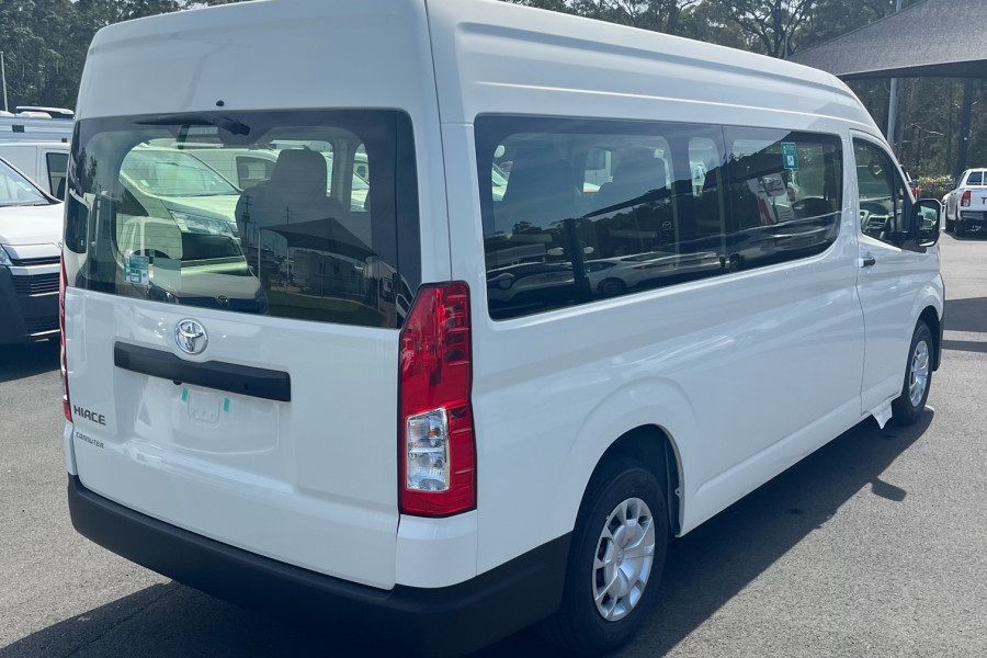 2025 Toyota HiAce GDH322R Commuter Bus Image 10