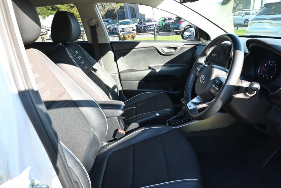 2021 Kia Stonic YB GT-Line SUV Image 14