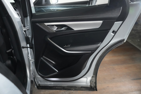 2021 Jaguar F-PACE R-Dynamic SE SUV Image 30