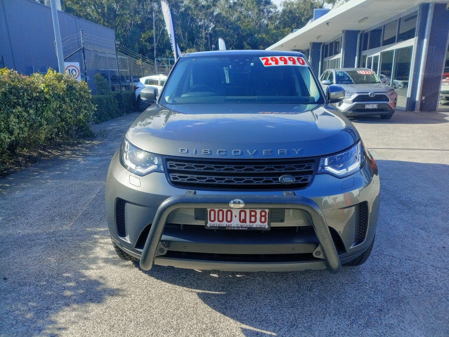 2017 Land Rover Discovery Series 5 SE SUV Image 2