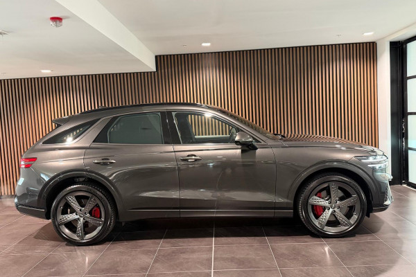 2024 Genesis GV70 JK.V2 3.5T AWD Sport SUV Image 5