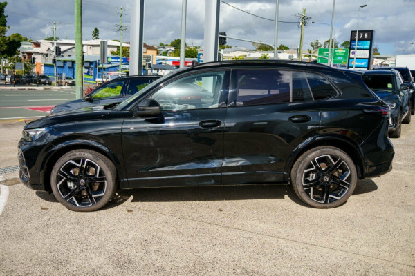 2026 Volkswagen Tiguan CT 195TSI R-Line SUV Image 4