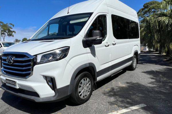 2022 MY21 LDV Deliver 9 14-Seat Bus