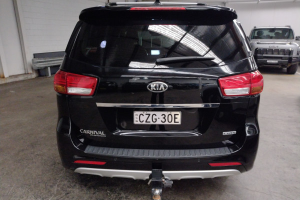 2015 MY16 Kia Carnival YP Platinum People Mover