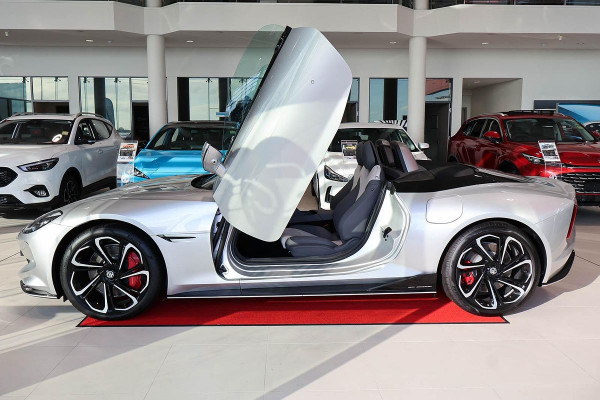 2024 MY24.5 MG Cyberster EC32  Convertible Image 5