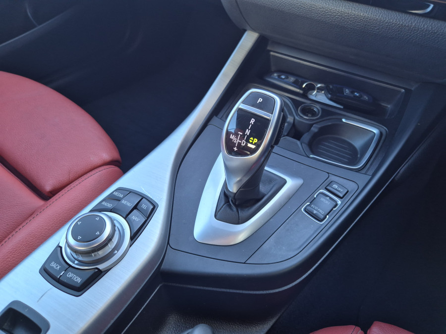 2015 BMW 2 Series F23 Turbo 220i M Sport Convertible Image 17