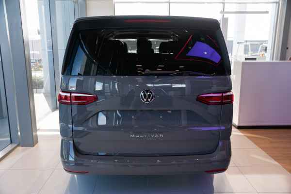 2026 Volkswagen Multivan T7 TDI360 Life LWB People Mover Image 3