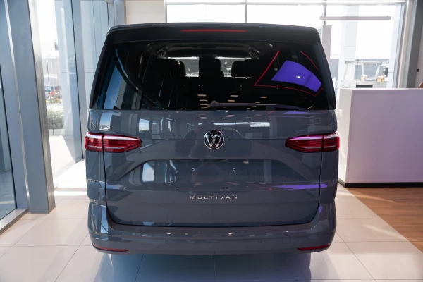 2026 Volkswagen Multivan T7 TDI360 Life LWB People Mover Image 3