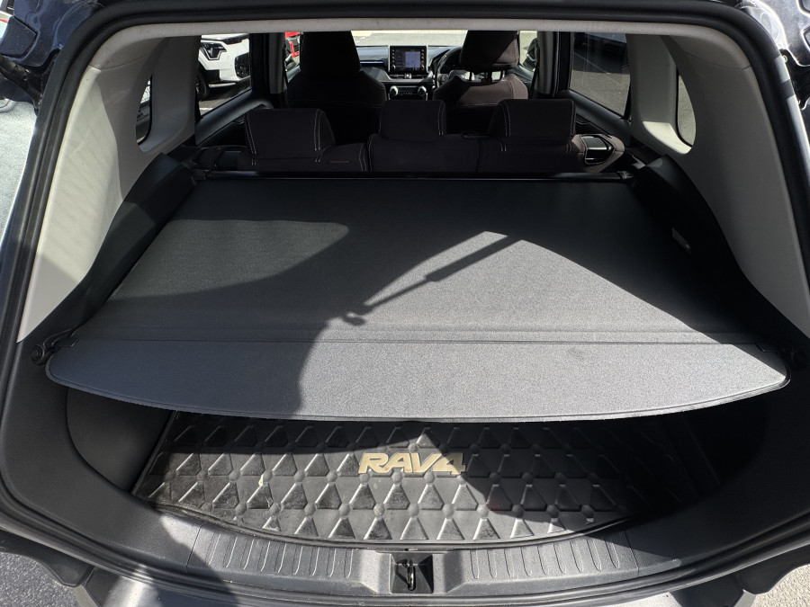 2020 Toyota RAV4 MXAA52R GXL SUV Image 15