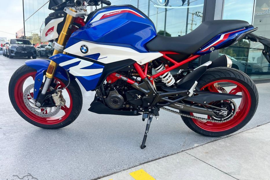 2025 BMW G 310 R G 310