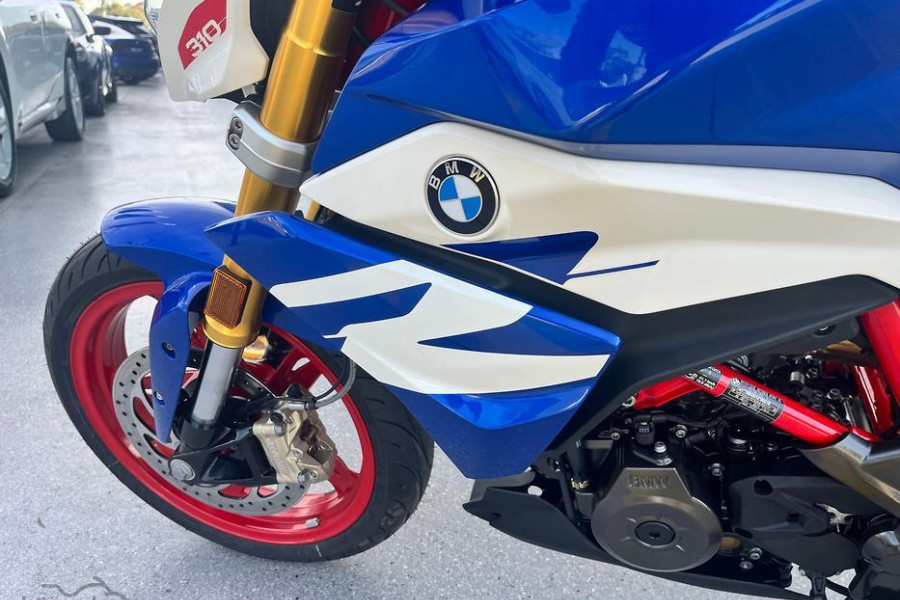 2025 BMW G 310 R G 310
