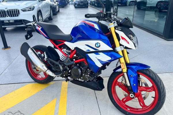 2025 BMW G 310 R G 310