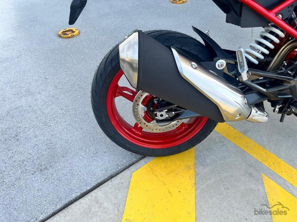 2025 BMW G 310 R G 310 image 4