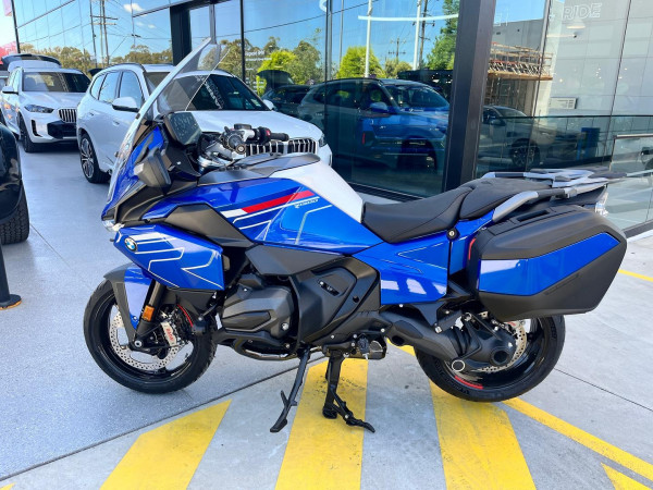 2025 MY26 BMW R 1300 RT Impulse R 1300 image 12
