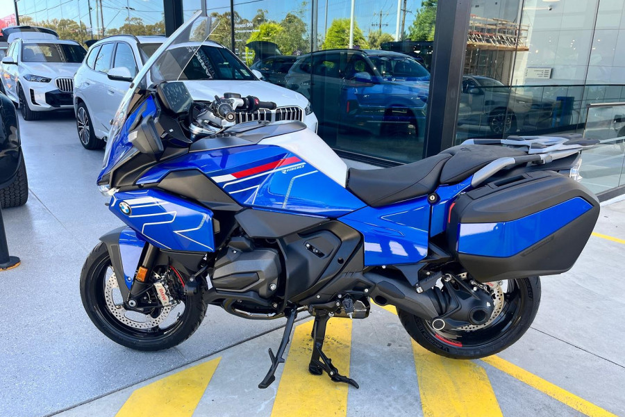 2025 MY26 BMW R 1300 RT Impulse R 1300
