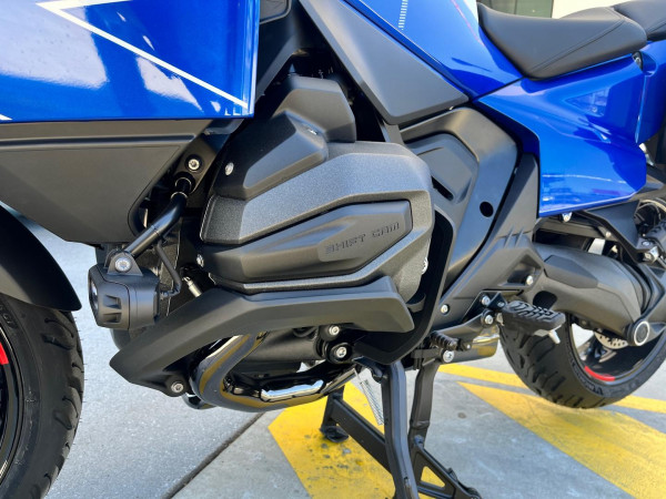 2025 MY26 BMW R 1300 RT Impulse R 1300 image 17