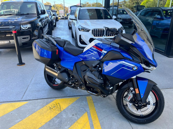 2025 MY26 BMW R 1300 RT Impulse R 1300 image 2
