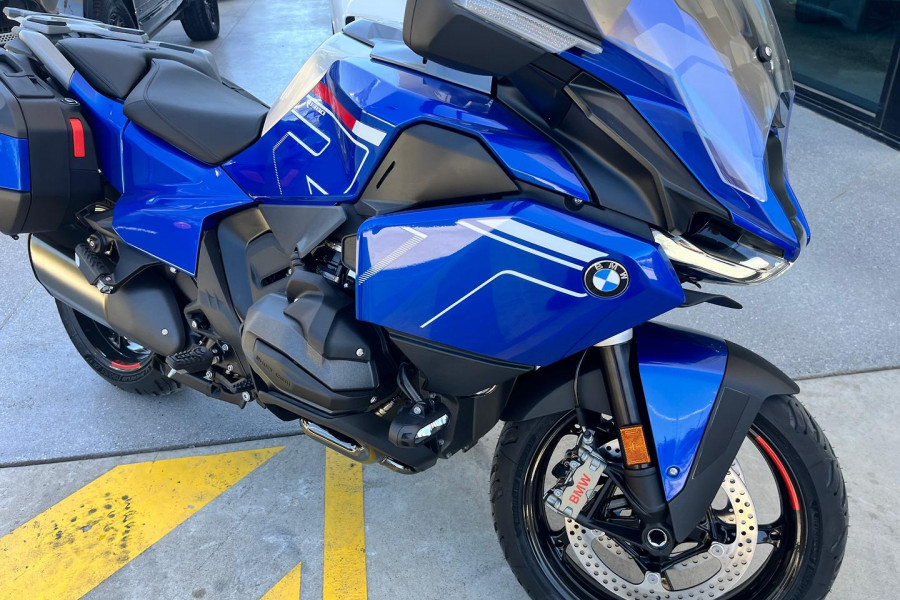 2025 MY26 BMW R 1300 RT Impulse R 1300