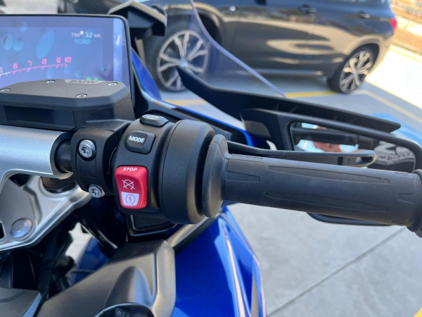 2025 MY26 BMW R 1300 RT Impulse R 1300 image 9