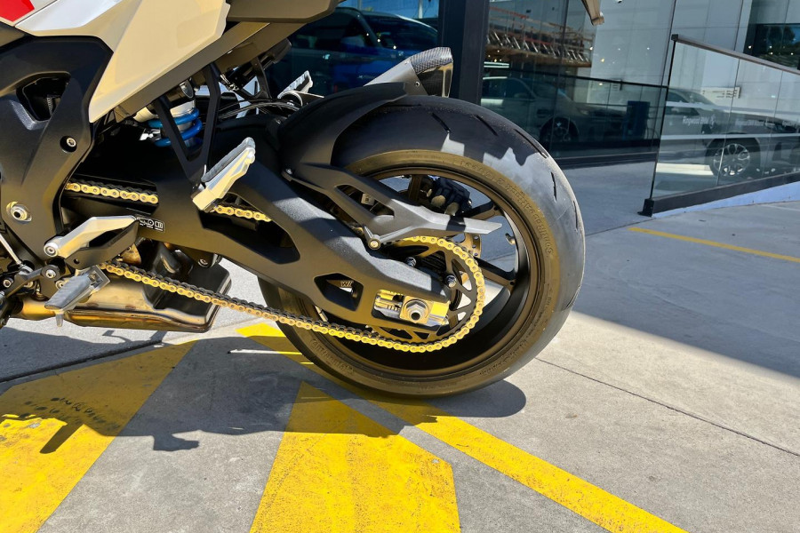 2025 BMW M 1000 XR M 1000