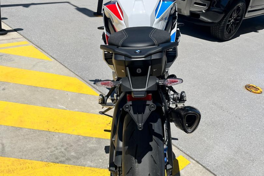 2025 BMW M 1000 XR M 1000