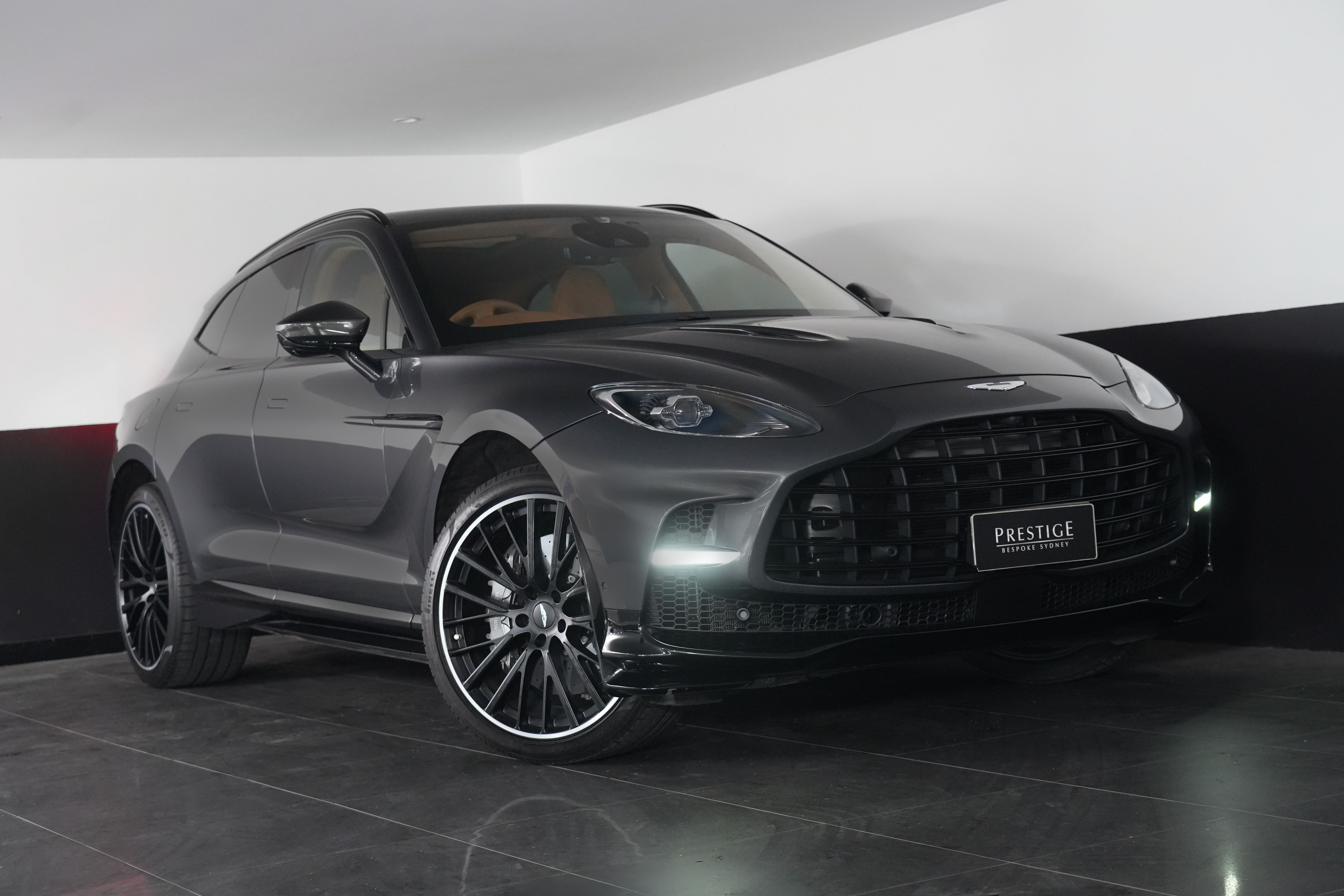 2023 Aston Martin DBX 707 SUV Image 15