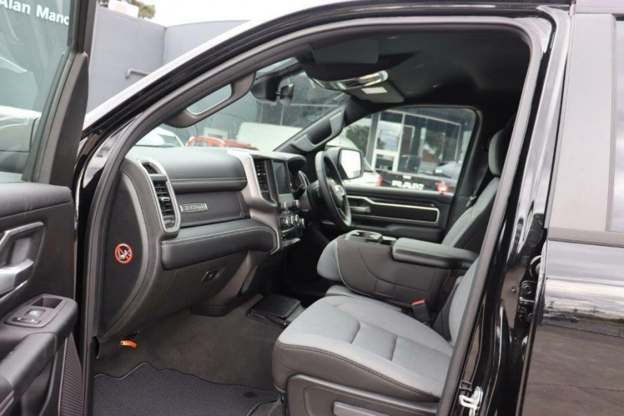 2023 Ram 1500 DT Big Horn Crew Cab Image 15