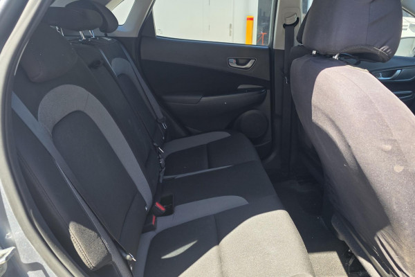2020 Hyundai KONA OS.3 Active SUV Image 9
