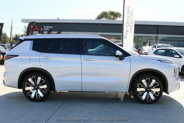 2025 Mitsubishi Outlander ZM Exceed SUV Image 16