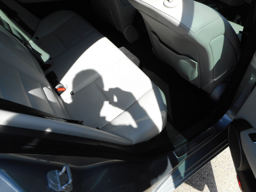 2014 Mercedes-Benz C-class W204  C250 CDI Avantgarde Sedan Image 11