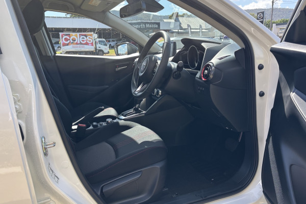 2026 MY25 Mazda 2 DJ Series G15 Evolve Hatch Image 15
